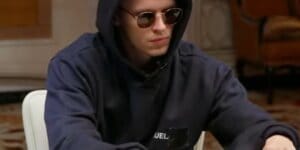 Ossi „Monarch“ Ketola við pókerborðið á Triton Super High Roller Series í Jeju 2025